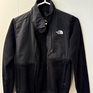 The North Face Women’s Black Performance Jacket